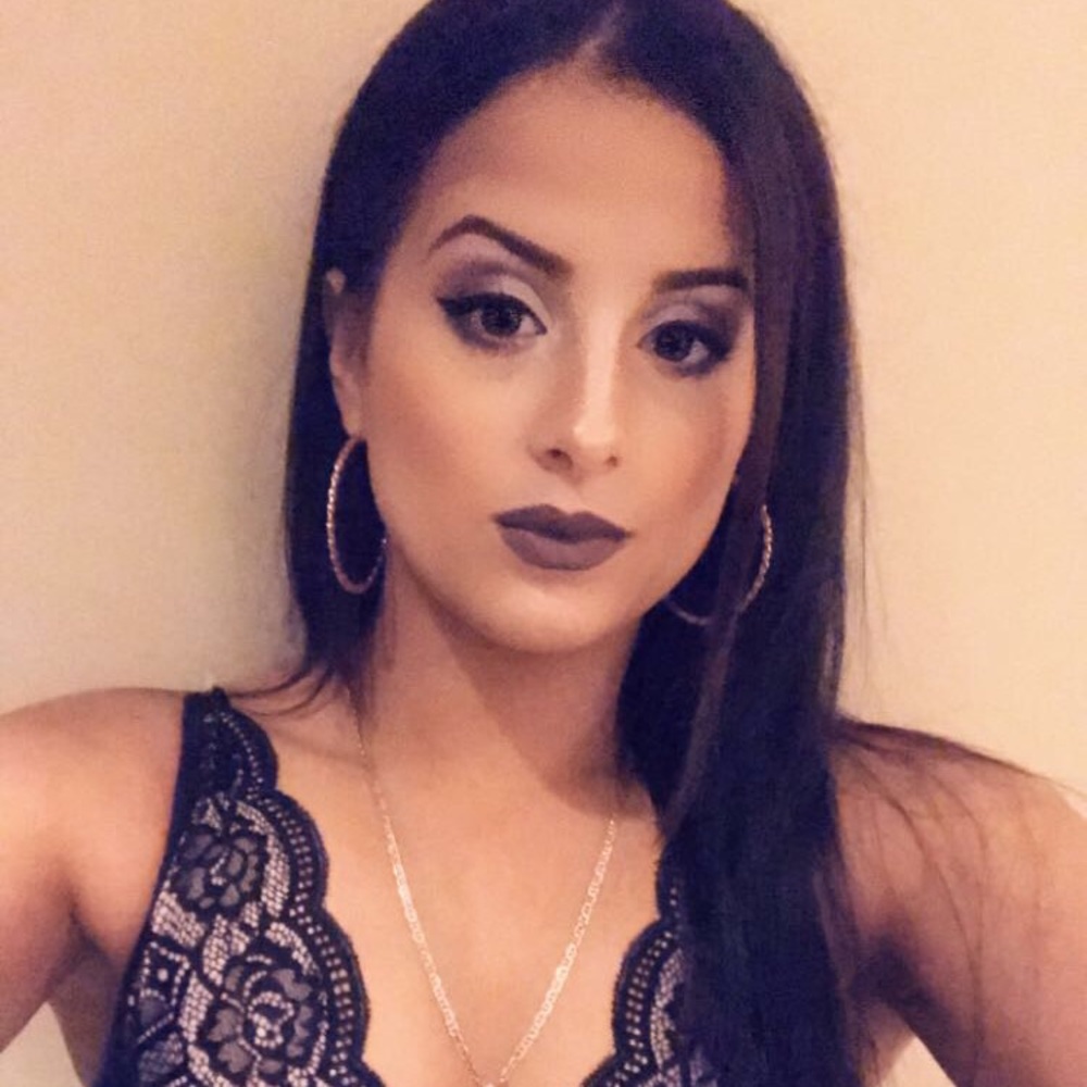 Meet your Posher, Naomy